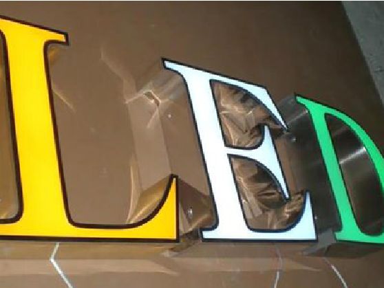 庆元介绍LED招牌的基础知识。